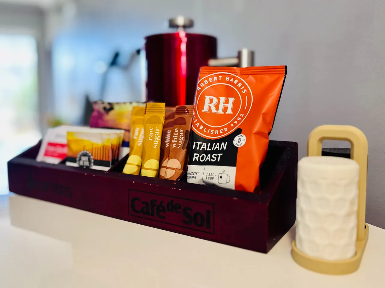 Tea and coffee in your room
